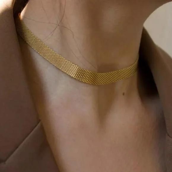 Jewelry - NEW 18K GOLD TEXTURE CHOKER NECKLACE, NICE NECKLACE, CUTE NECKLACE